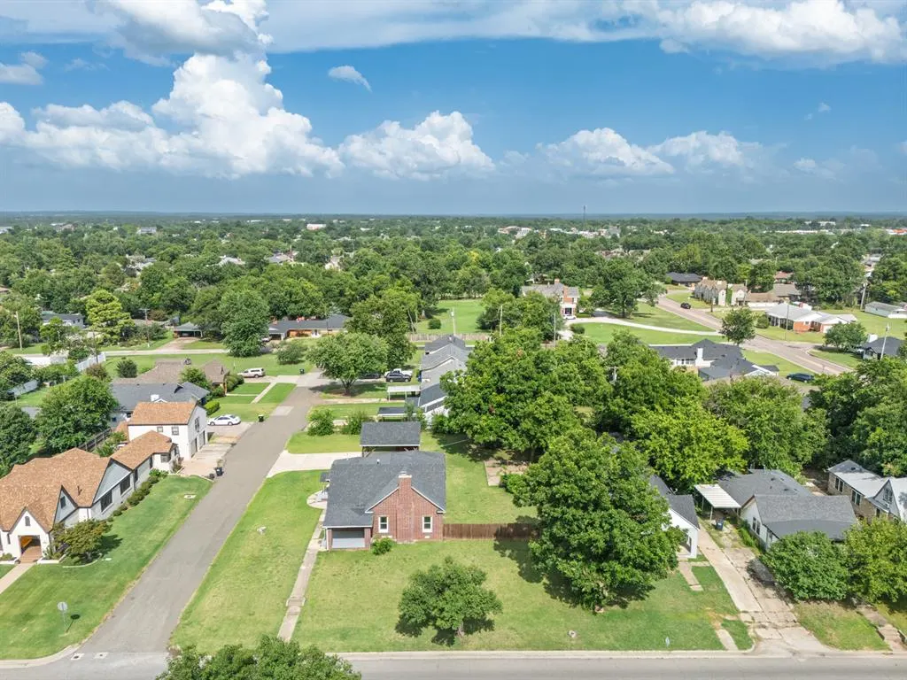 Photo 48 — 2021 N Broadway Avenue, Shawnee, OK 74804