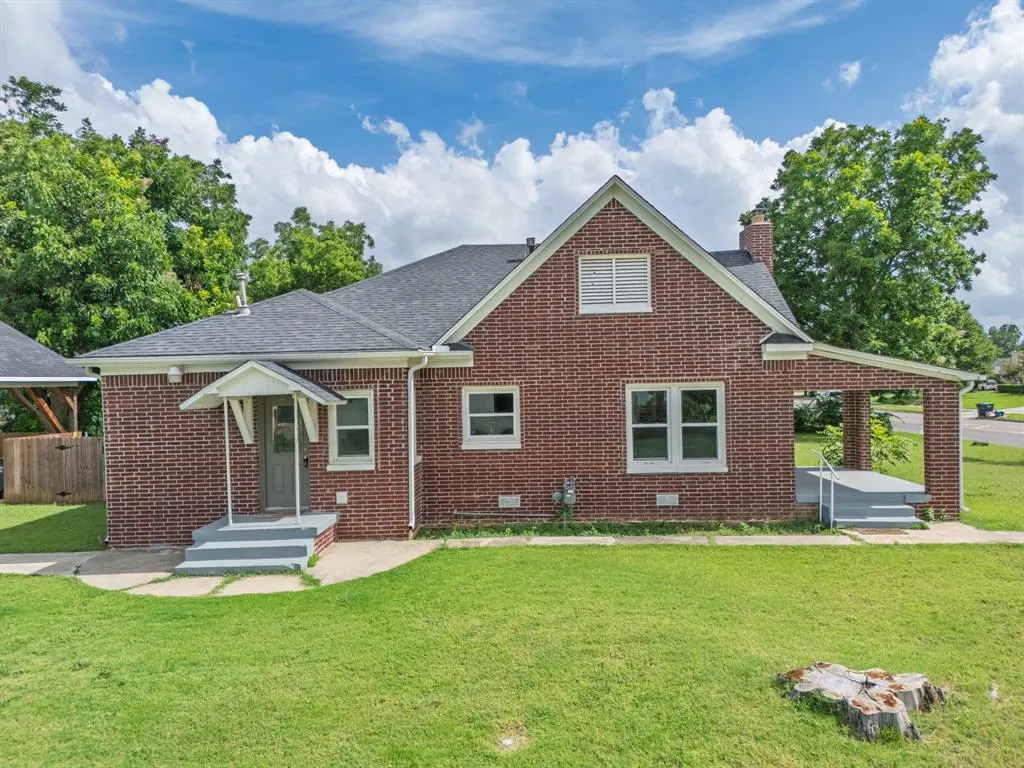 Photo 39 — 2021 N Broadway Avenue, Shawnee, OK 74804