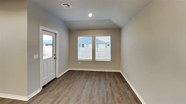 Photo 7 — 4316 Palmetto Bluff Drive, Mustang, OK 73064