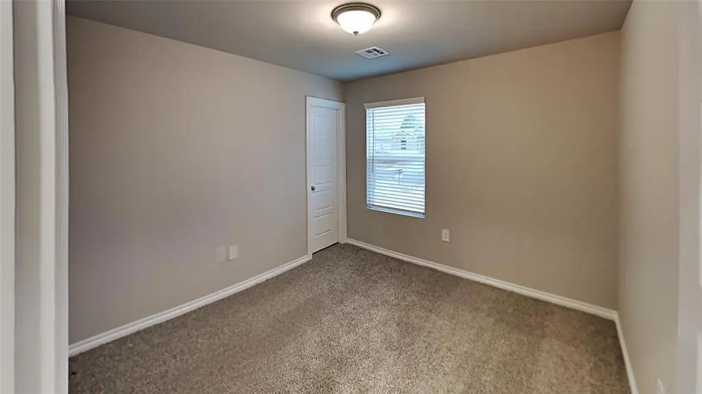 Photo 12 — 4316 Palmetto Bluff Drive, Mustang, OK 73064