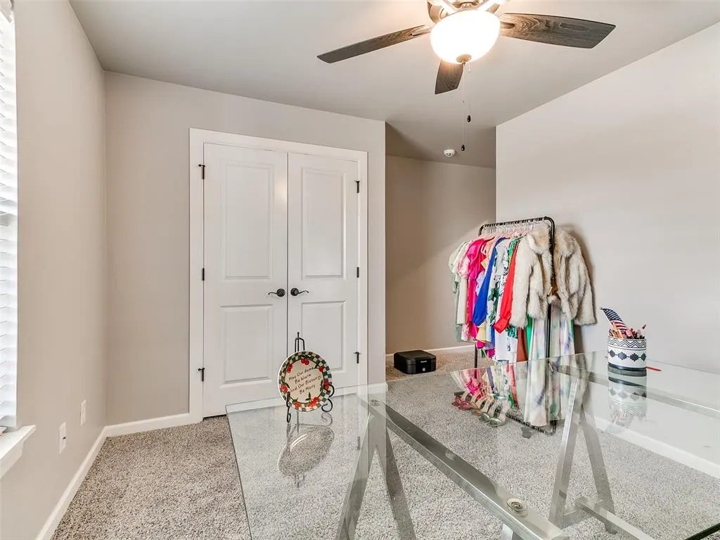 Photo 13 — 18709 Grove Parkway, Edmond, OK 73012