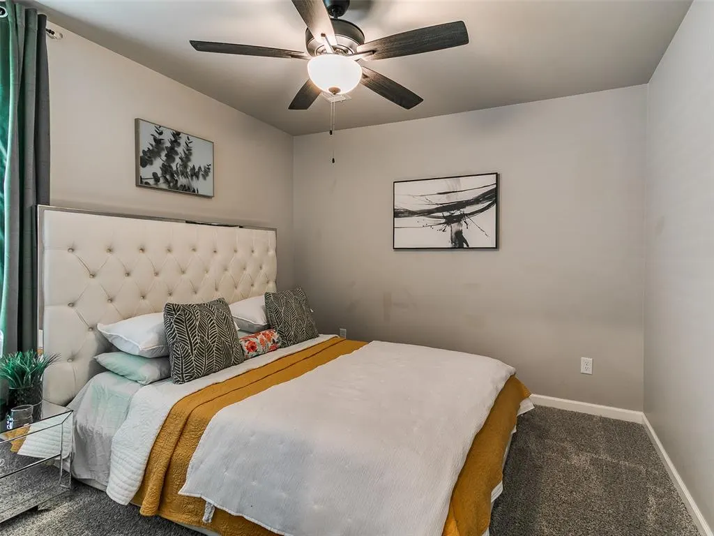 Photo 15 — 18709 Grove Parkway, Edmond, OK 73012