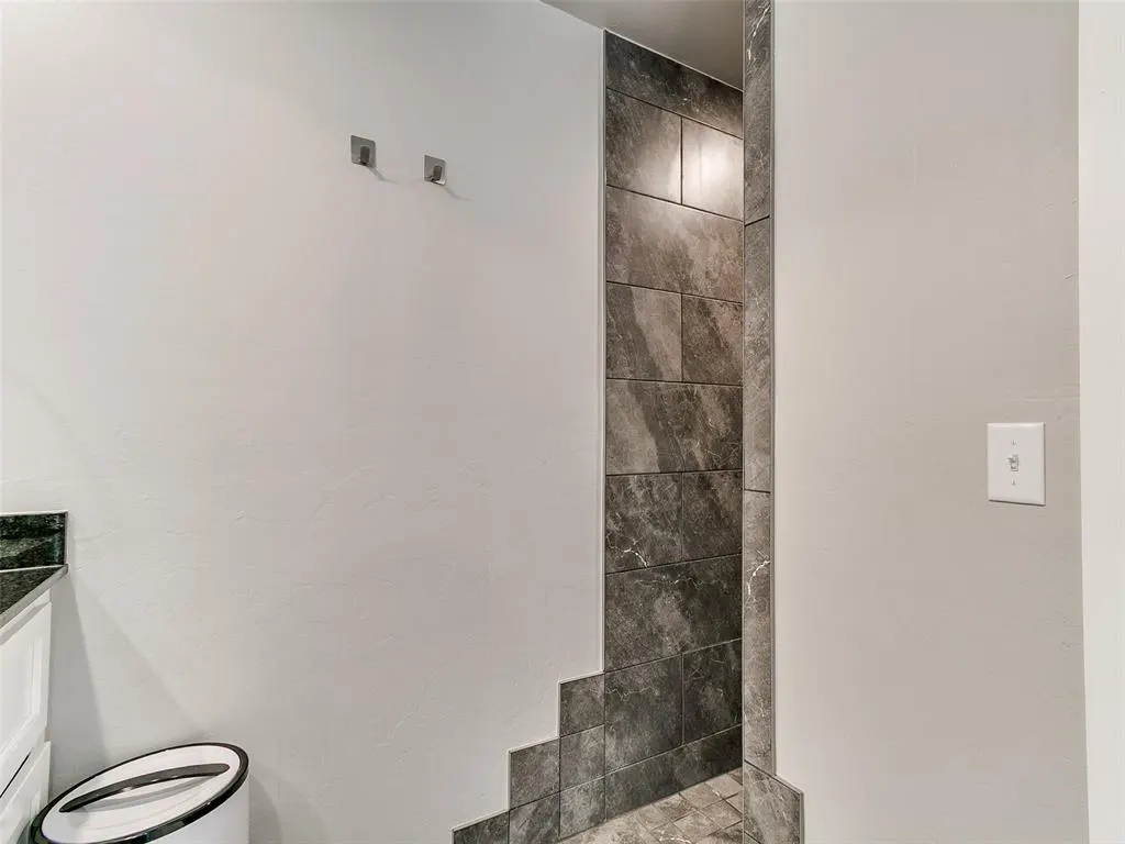 Photo 30 — 18709 Grove Parkway, Edmond, OK 73012