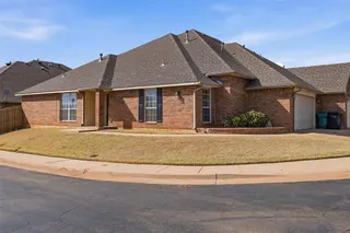 Sold home at 6900 NW 134th Terrace