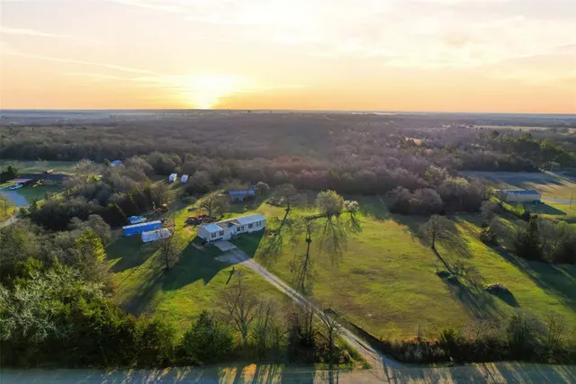 Photo 2 — 115 Dusty Road, McLoud, OK 74851