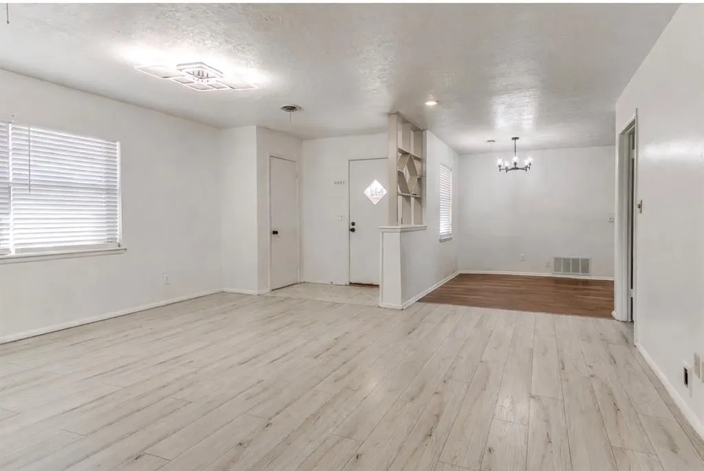 Photo 8 — 5949 NW 27th Street, Oklahoma City, OK 73127