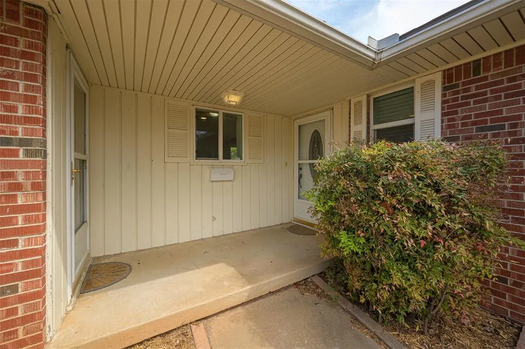 Photo 4 — 2501 Brentwood Drive, Norman, OK 73069
