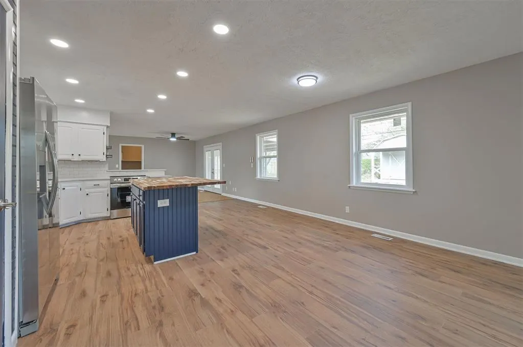 Photo 5 — 2501 Brentwood Drive, Norman, OK 73069