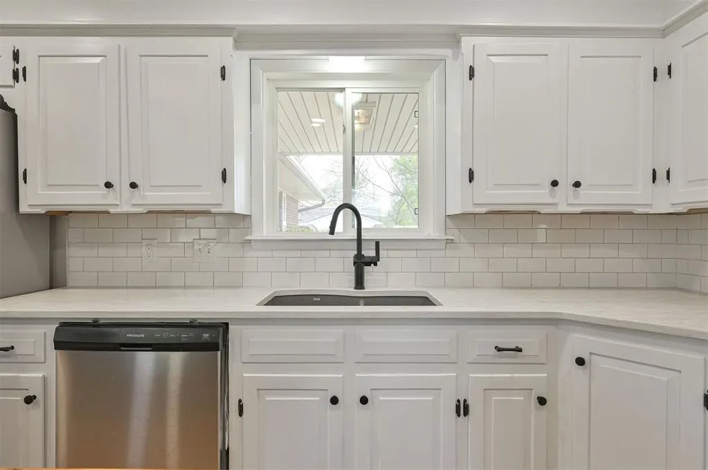 Photo 12 — 2501 Brentwood Drive, Norman, OK 73069
