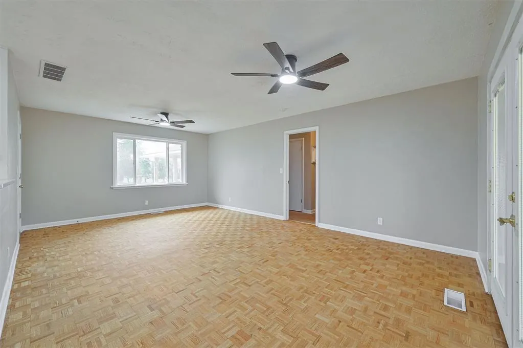Photo 15 — 2501 Brentwood Drive, Norman, OK 73069