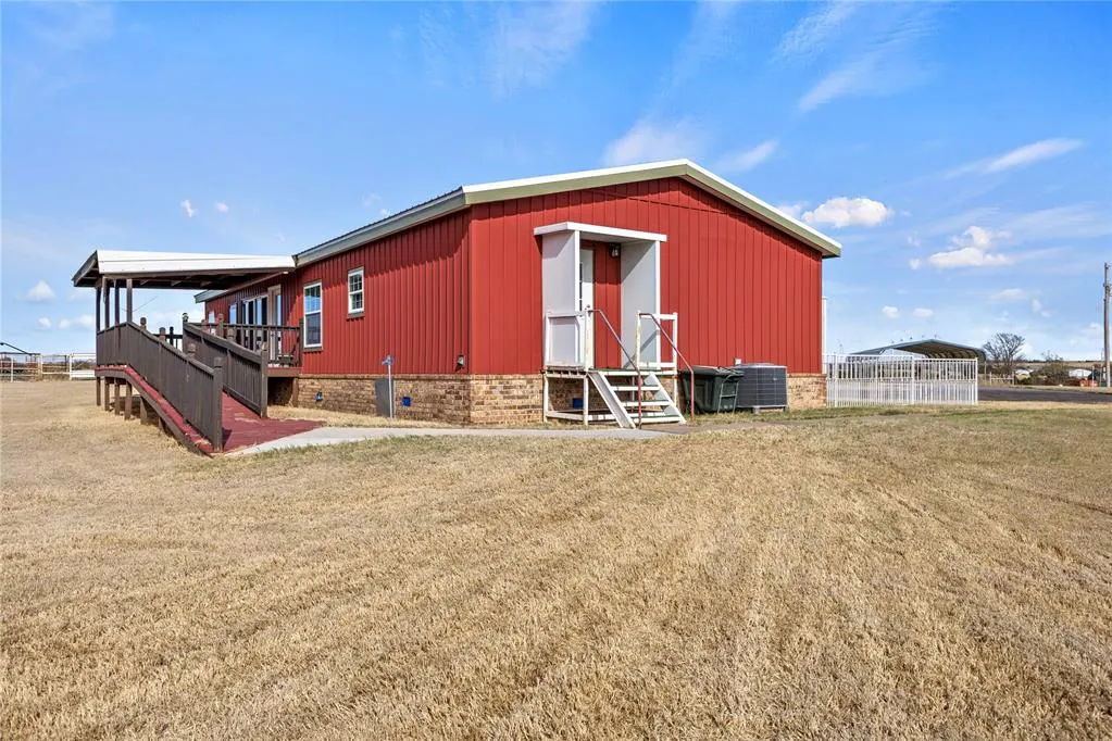 Photo 31 — 24079 E 1070 Road, Weatherford, OK 73096