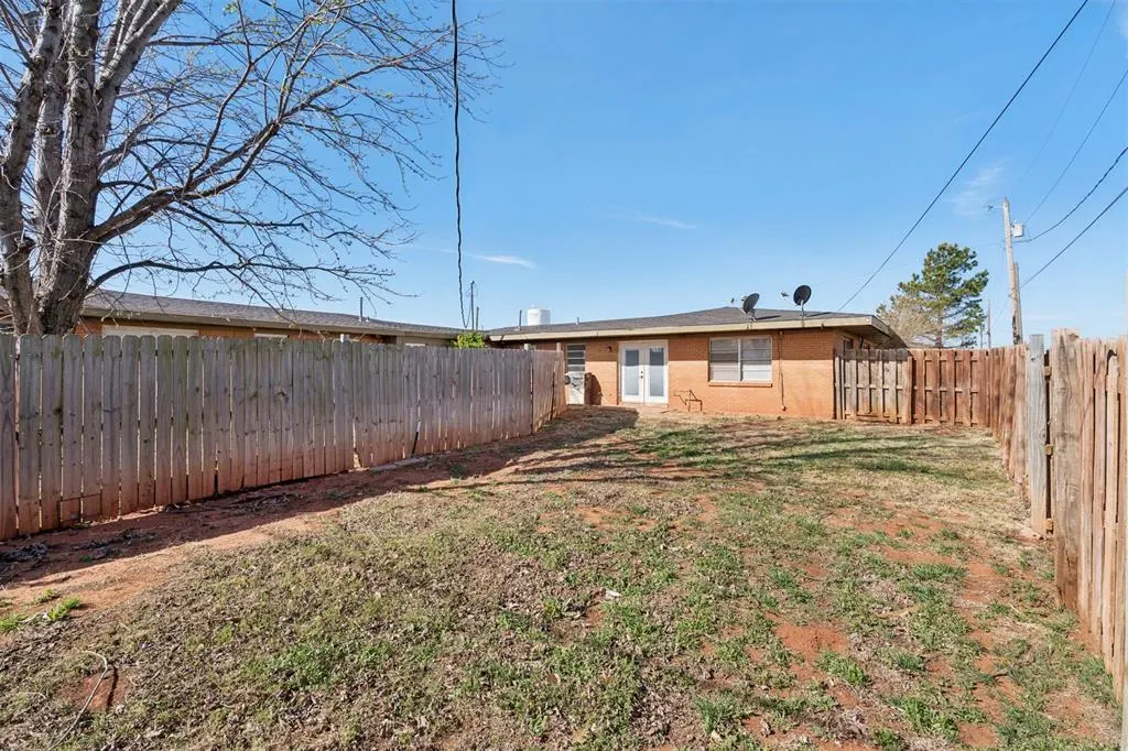 Photo 20 — 400 Cherokee Trail, Burns Flat, OK 73647
