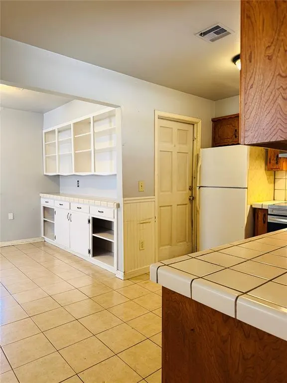 Photo 3 — 4705 N Libby Avenue, Warr Acres, OK 73122
