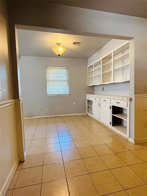 Photo 5 — 4705 N Libby Avenue, Warr Acres, OK 73122