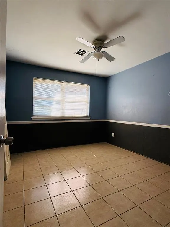 Photo 8 — 4705 N Libby Avenue, Warr Acres, OK 73122