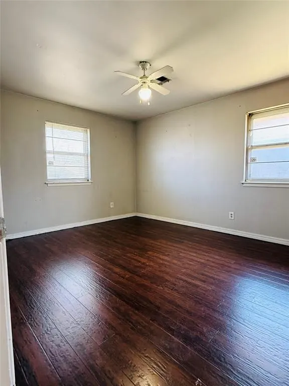 Photo 11 — 4705 N Libby Avenue, Warr Acres, OK 73122