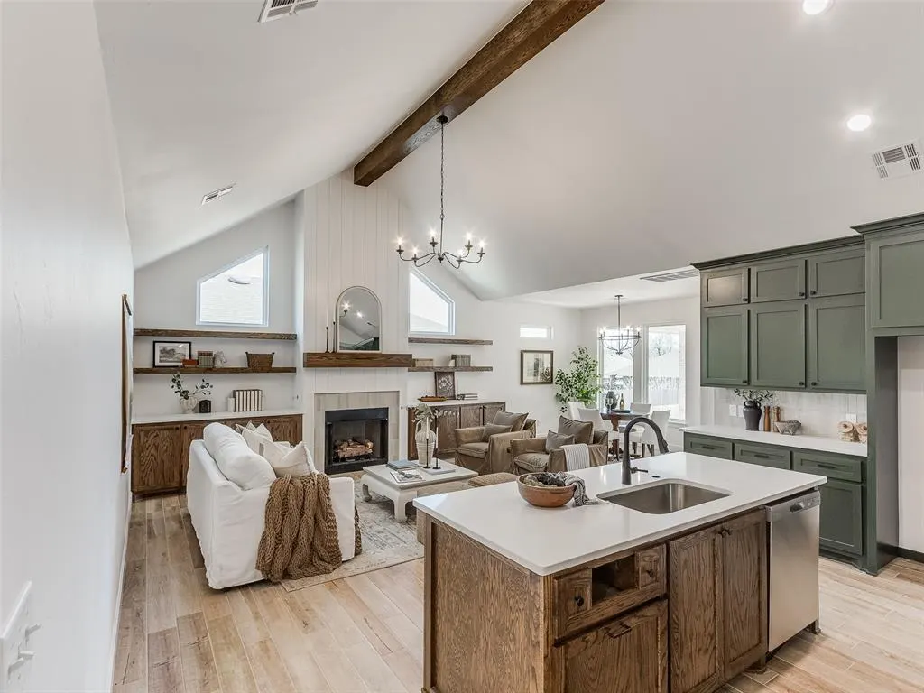 Photo 6 — 124 W 4th Street, Arcadia, OK 73007