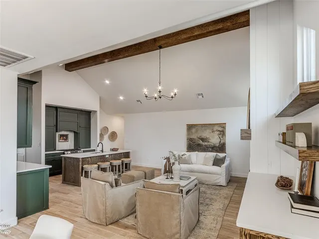Photo 8 — 124 W 4th Street, Arcadia, OK 73007