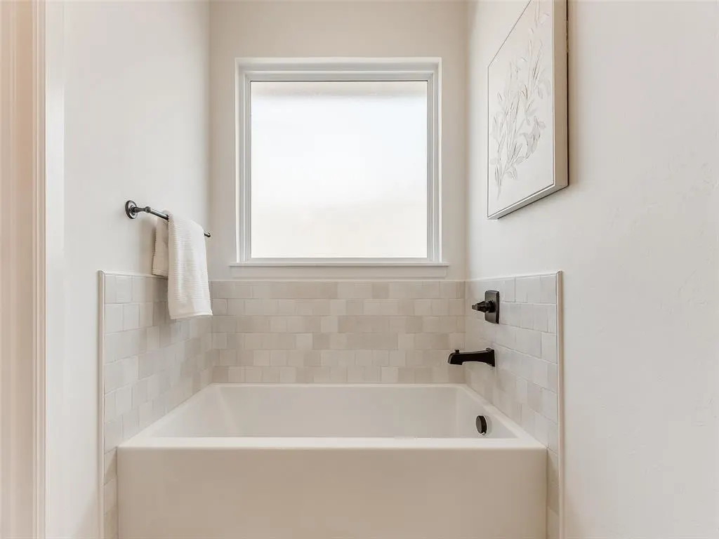 Photo 17 — 124 W 4th Street, Arcadia, OK 73007