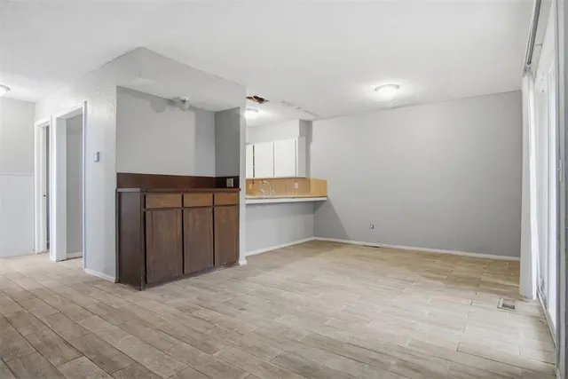 Photo 4 — 10305 Elk Canyon Road, Oklahoma City, OK 73162
