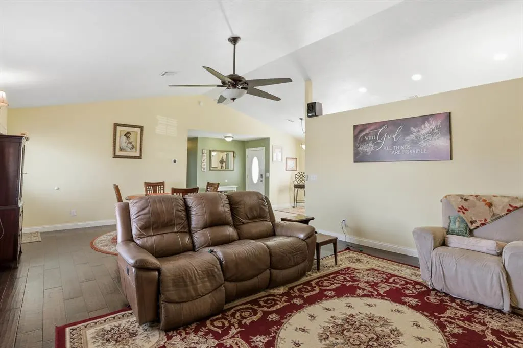 Photo 10 — 998 Garden Road, Tuttle, OK 73089