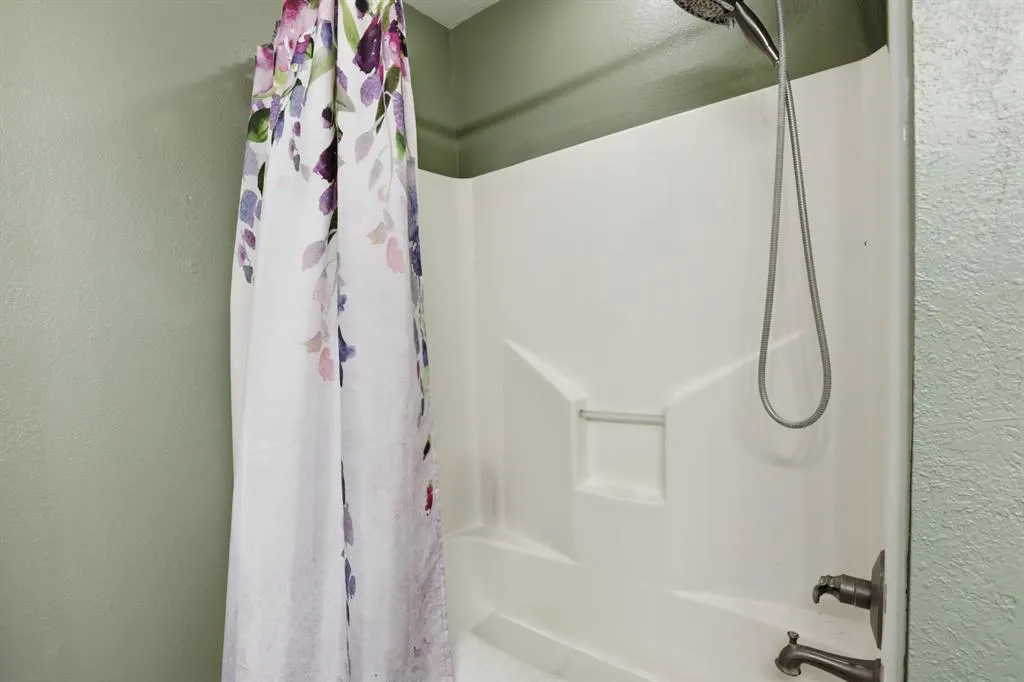 Photo 16 — 998 Garden Road, Tuttle, OK 73089