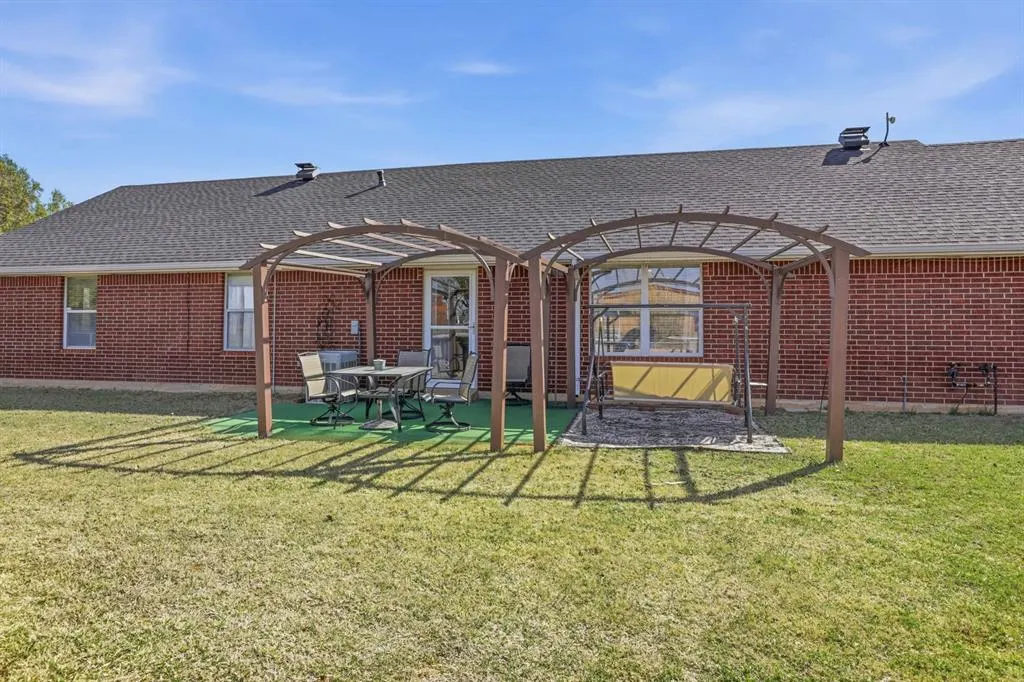 Photo 22 — 998 Garden Road, Tuttle, OK 73089