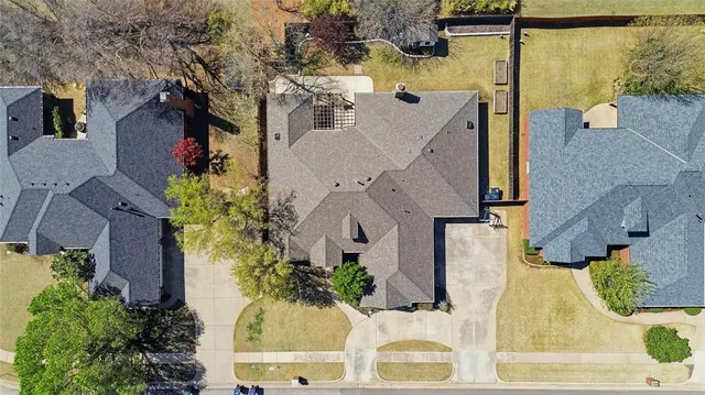 Photo 6 — 14621 Lamplight Lane, Edmond, OK 73013
