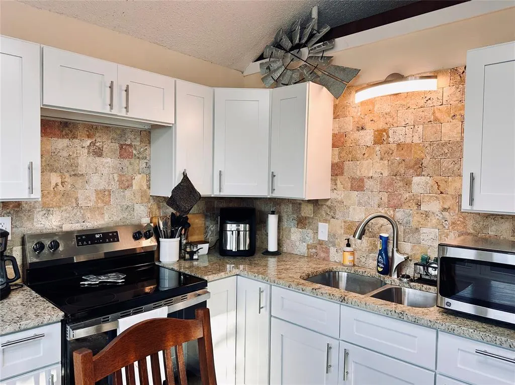 Photo 6 — 34487 Rattlesnake Hill Road, Tecumseh, OK 74873