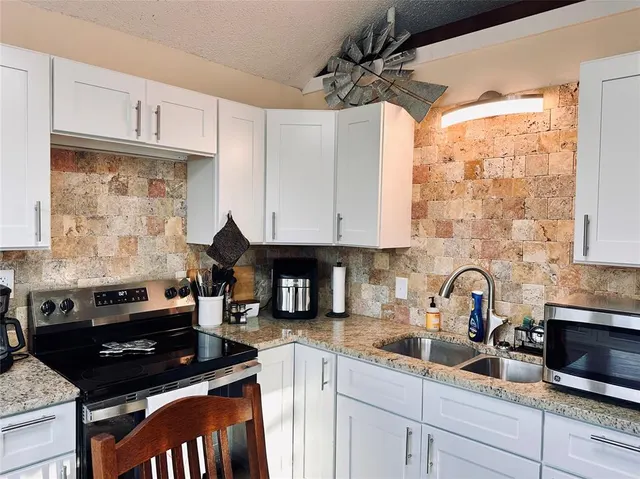 Photo 6 — 34487 Rattlesnake Hill Road, Tecumseh, OK 74873