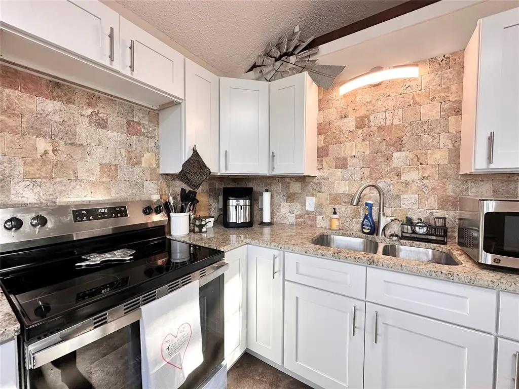 Photo 7 — 34487 Rattlesnake Hill Road, Tecumseh, OK 74873