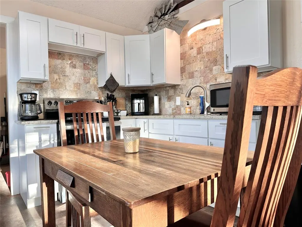 Photo 9 — 34487 Rattlesnake Hill Road, Tecumseh, OK 74873
