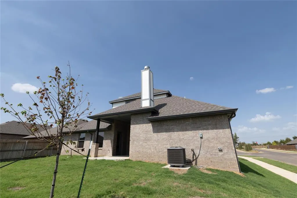 Photo 35 — 13040 NE 9th Street, Choctaw, OK 73020