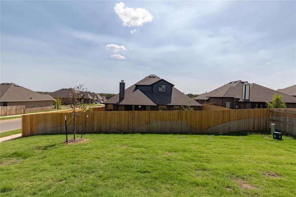 Photo 40 — 13040 NE 9th Street, Choctaw, OK 73020