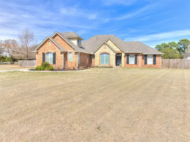 Photo 2 — 17215 Seaman Drive, Choctaw, OK 73020