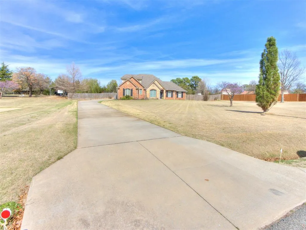 Photo 4 — 17215 Seaman Drive, Choctaw, OK 73020