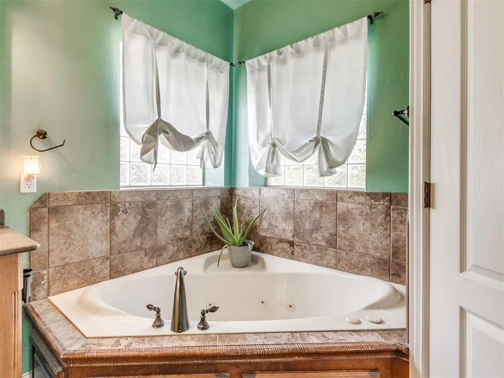 Photo 16 — 17215 Seaman Drive, Choctaw, OK 73020