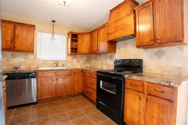 Photo 7 — 6904 NW 60th Drive, Bethany, OK 73008