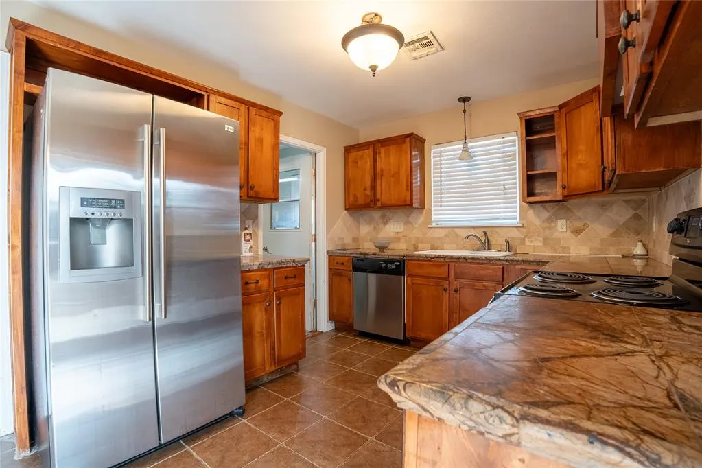 Photo 8 — 6904 NW 60th Drive, Bethany, OK 73008