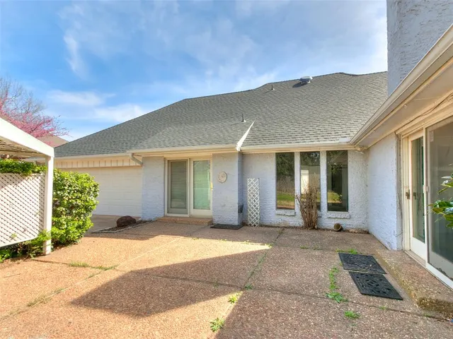 Photo 4 — 11217 Twisted Oak Road, Oklahoma City, OK 73120