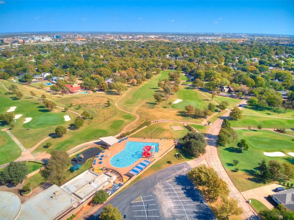Photo 13 — 11217 Twisted Oak Road, Oklahoma City, OK 73120