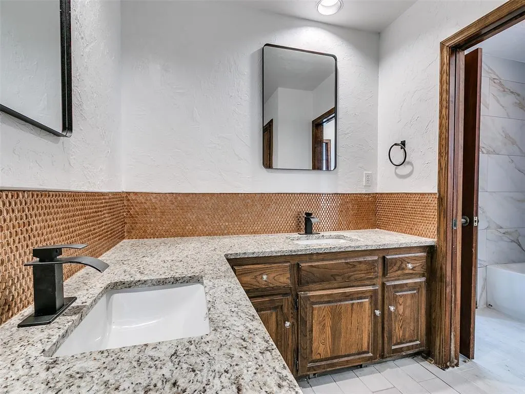 Photo 37 — 11217 Twisted Oak Road, Oklahoma City, OK 73120