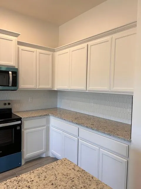 Photo 4 — 24952 Derby Way, Cashion, OK 73016