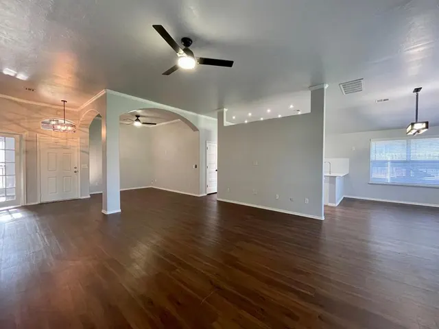 Photo 4 — 13004 Chadbrooke Place, Oklahoma City, OK 73142