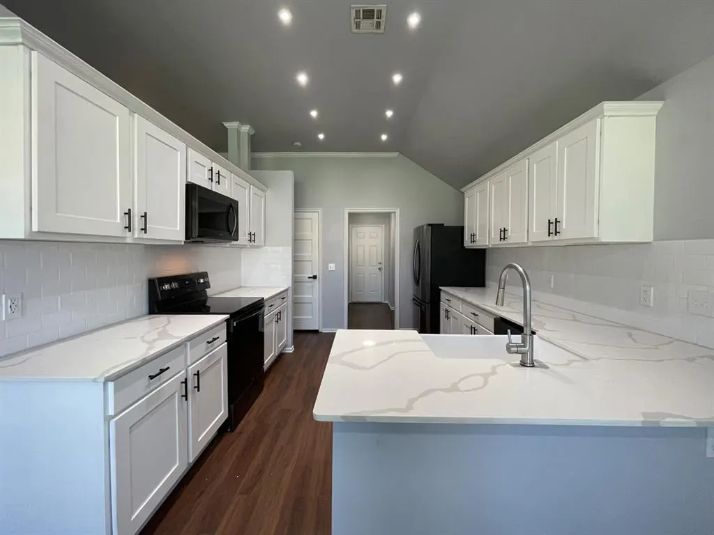 Photo 9 — 13004 Chadbrooke Place, Oklahoma City, OK 73142