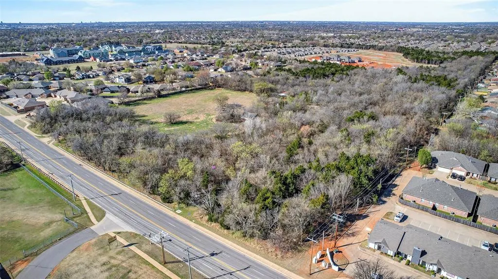 Photo 7 — 0 N Kelly Avenue Tract 1, Edmond, OK 73003