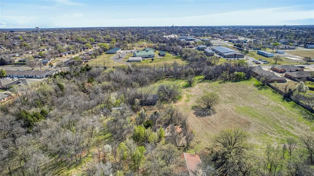 Photo 16 — 0 N Kelly Avenue Tract 1, Edmond, OK 73003