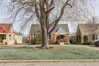 Sold home at 3213 NW 22nd Street