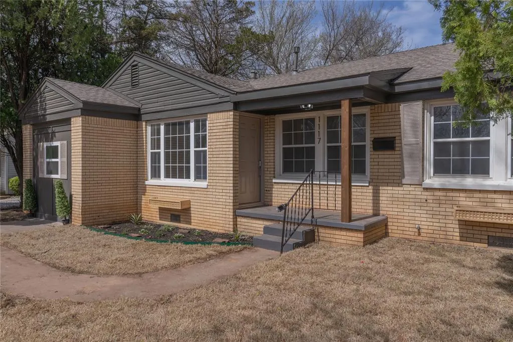 Photo 4 — 1117 W Symmes Street, Norman, OK 73069