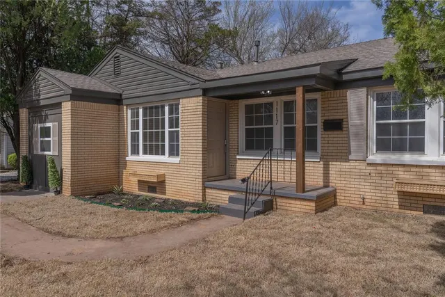 Photo 4 — 1117 W Symmes Street, Norman, OK 73069